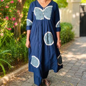 Women's Navy Blue Abstract Printed Anarkali Kurta Set | V-Neck Ethnic Wear